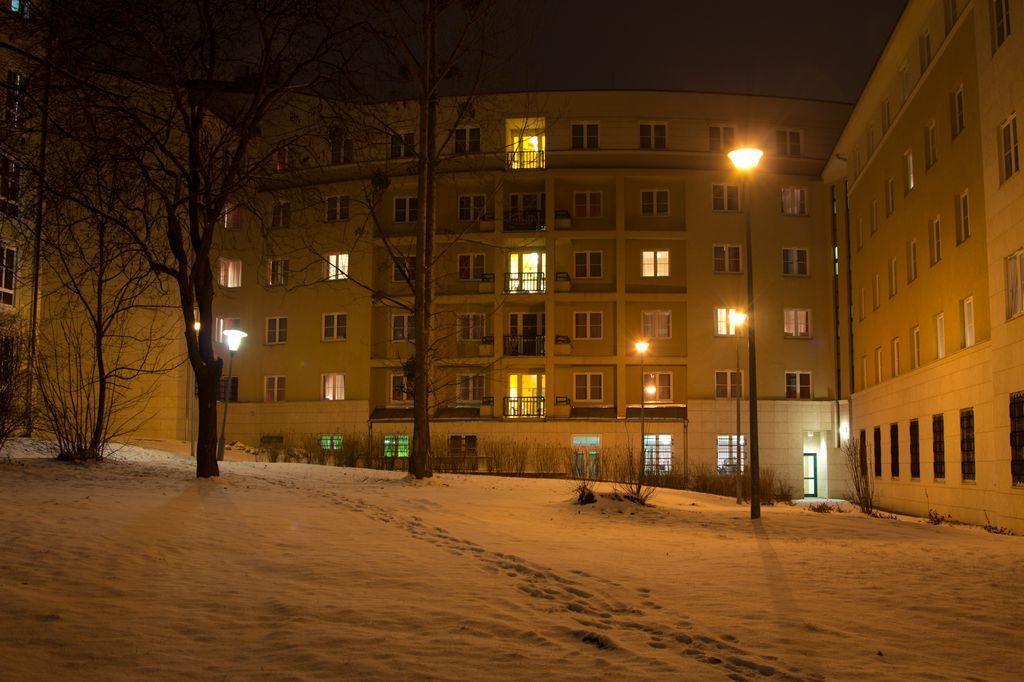 Uni-Hotel Diakotthon Miskolc Bagian luar foto